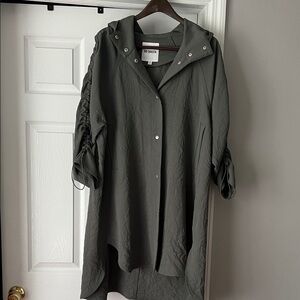 NWOT BB Dakota Olive Green Hooded Button-Front light jacket